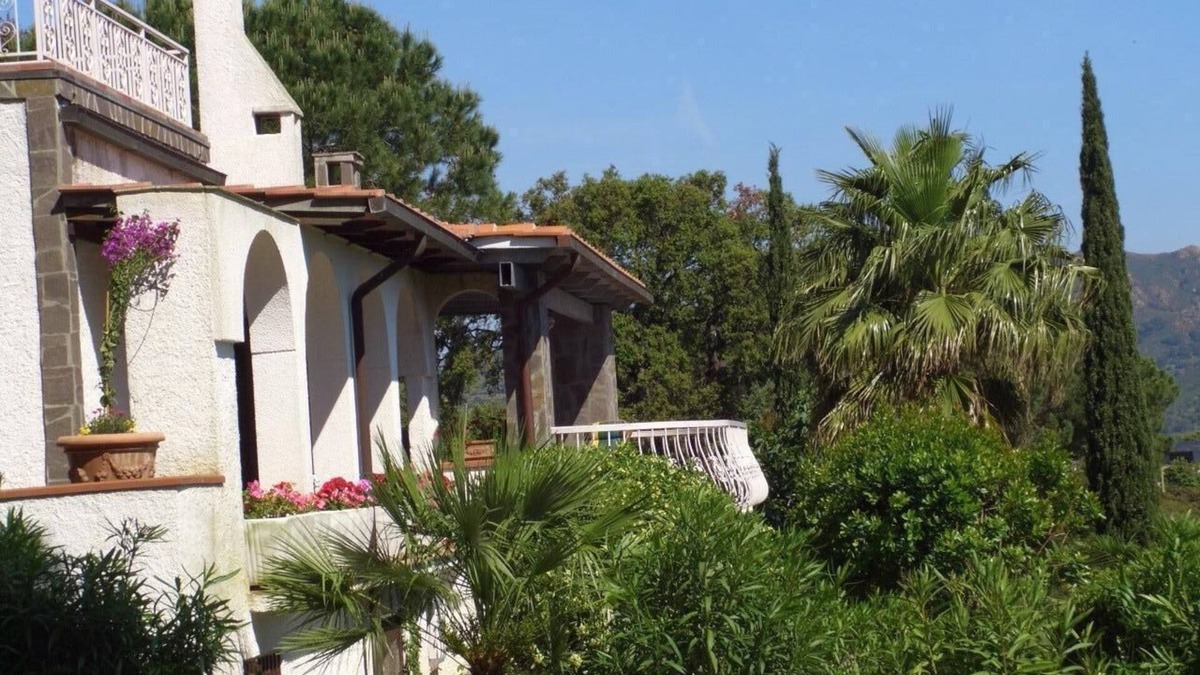 Naregno Villa | Vista Mare with private pool, large 65,000 square meter garden, sea view, close to the beach.