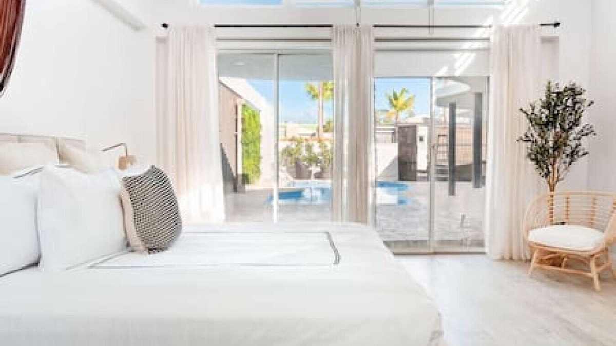Sabana Abajo House | Vistamar Villa 5BDR Private Waterfront