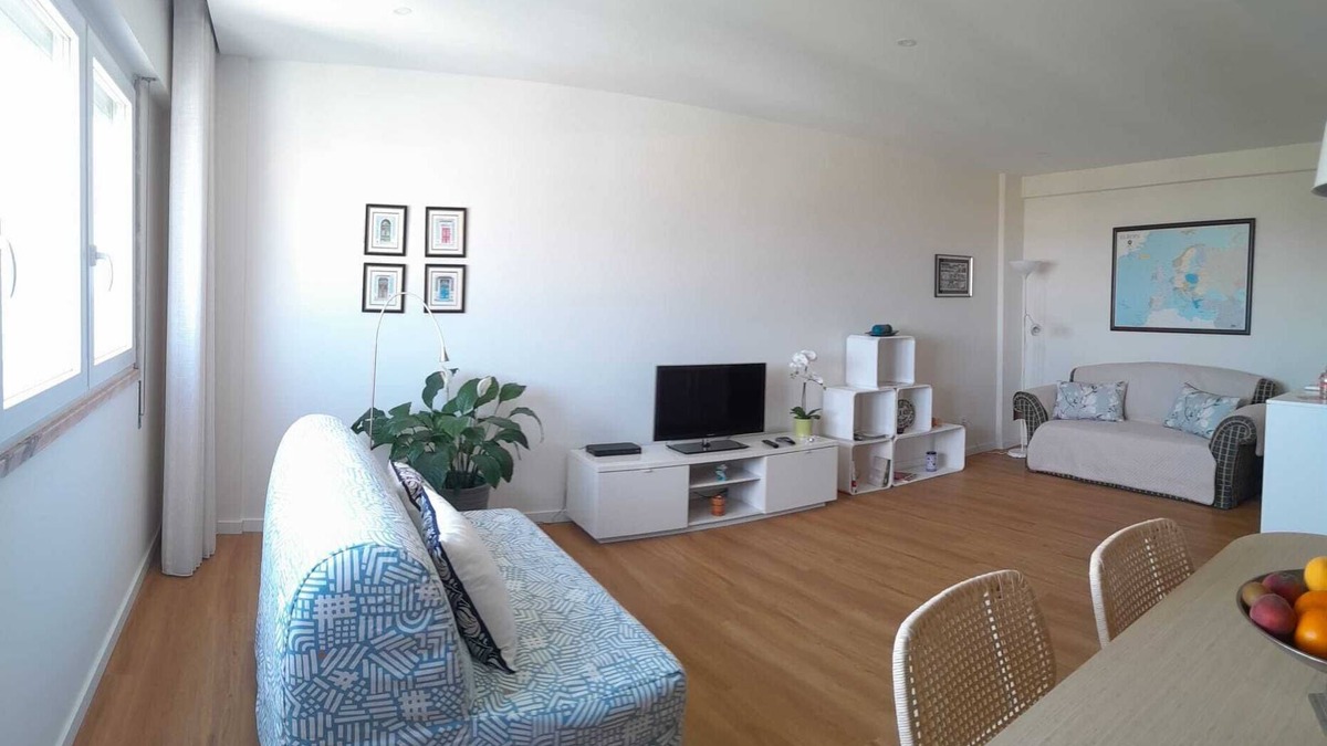 Marvila Apartment | VISTAS SOBRE O RIO TEJO - near the airport, metro and train station. Enjoy :)