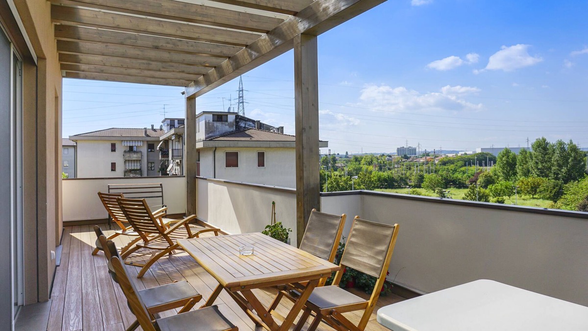 Sud-Ovest Apartment | Vittoria Apartment with jacuzzi and mountain view