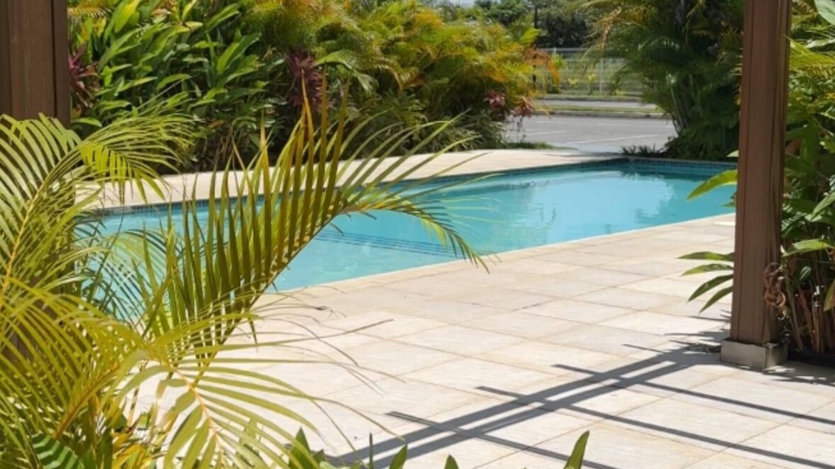 Arouca Condo | Vive Luxe Condo , Pool & 24/7 Security near Airport
