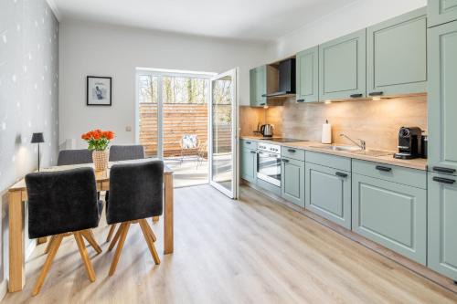 Dangast Apartment | VIVID - Ideal für 4 - Strandnähe mit 2 Terrassen - 2 SZ & WZ