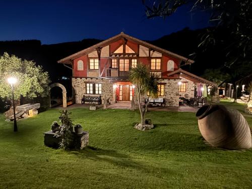 Dima Villa | Vivienda turistica jardín con encanto y piscina