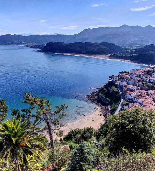 Lastres House | VIVIENDA VACACIONAL "EL CANXILÓN" Situada en Lastres - Zona Oriente de ASTURIAS - Casa independiente - Terraza con vistas al mar a 800 m de la playa