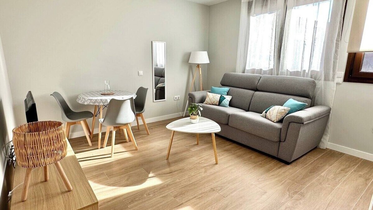 Almenara Apartment | Vivodomo | Free parking, new, super bright & quiet