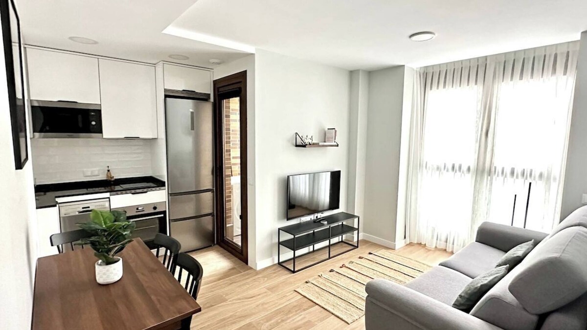 Almenara Apartment | Vivodomo | Free parking, new, modern & comfortable
