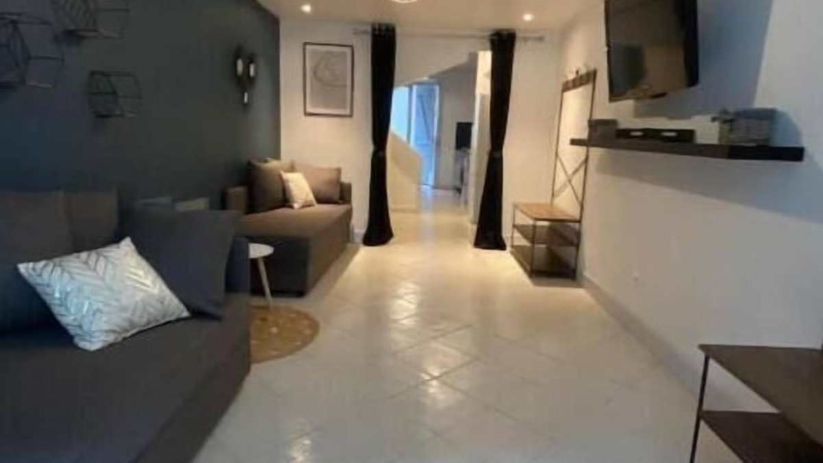 Vizille Apartment | Vizille Centre - Duplex Jusqu'à 6 Personnes