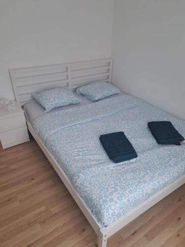 Bassersdorf House | VK - VBD - Zürich Airport - Homestay - Villa Bassersdorf