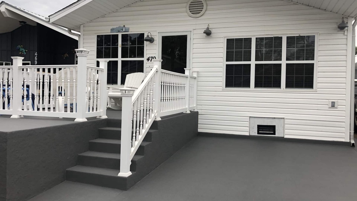 Lower Grand Lagoon Cottage | VO Resort: w/golf cart, beach/bay access, boat dock, fish pier, mini golf & more