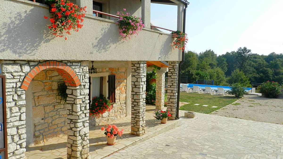 Kringa Villa | Vocation Home Ana In Kringa Istra, 8 Persons, 3bedrooms, 2 Bathrooms, with Pool
