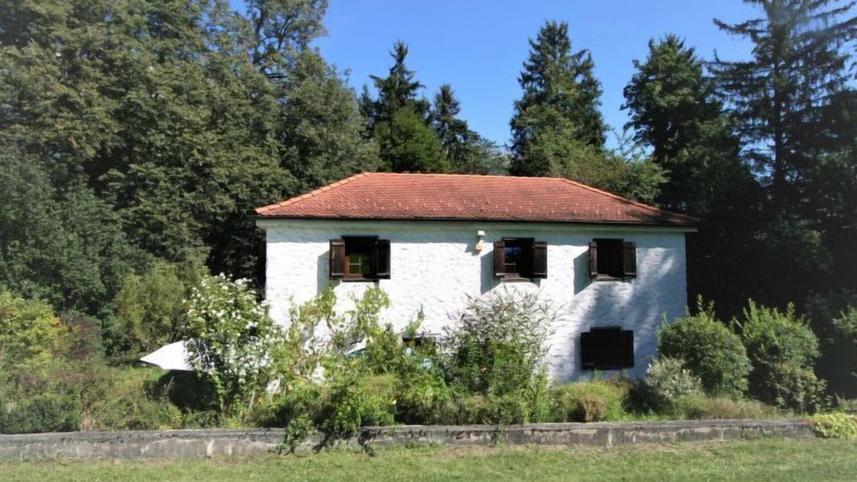 Wilten House | Vogelhütte by Interhome