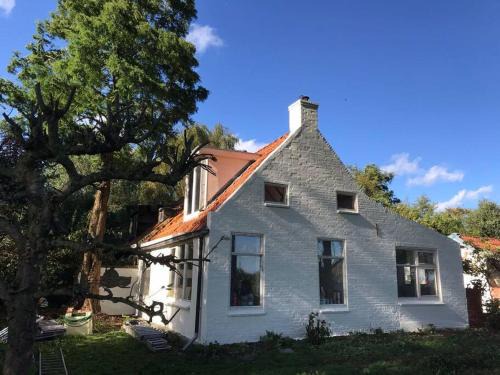 Vierhuizen House | Vogelvrij