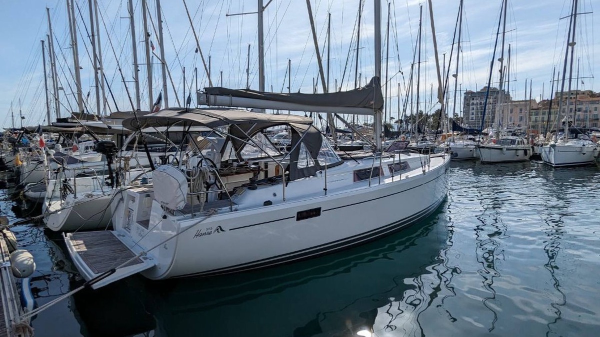 Cannes Old Town Boat Rental | Voilier au Coeur de Cannes - Le Dielli