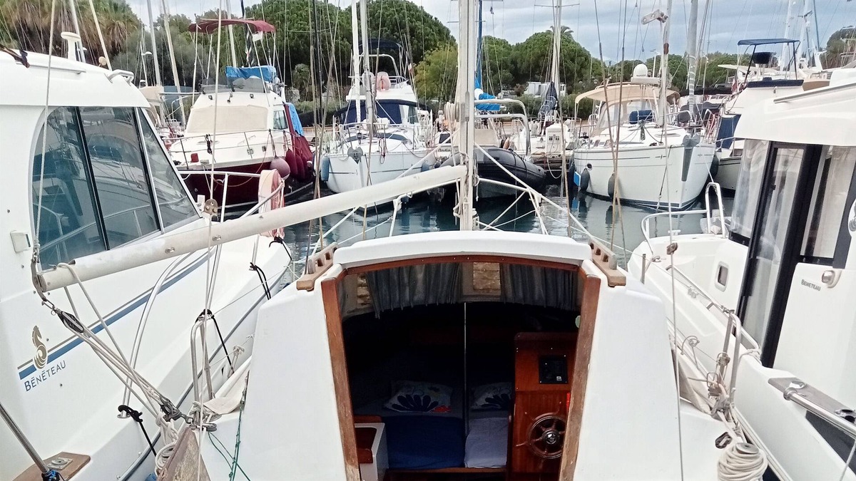 Antibes City Centre Boat Rental | Voilier Love Antibes