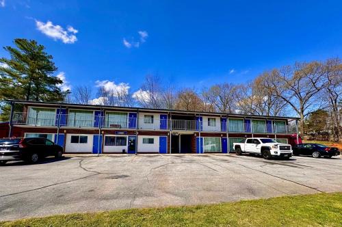 Lynn Garden Hotel | Volunteer Inn at Church Hill