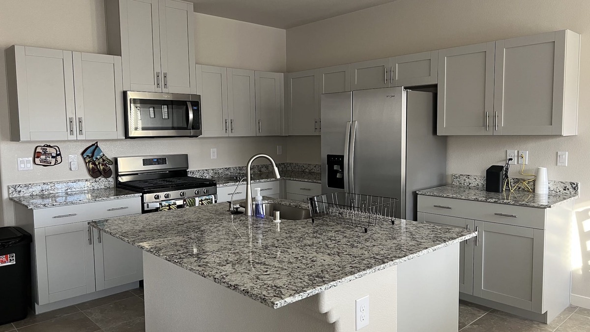 Centennial Hills House | Voluptuous 4 Bedroom new Home