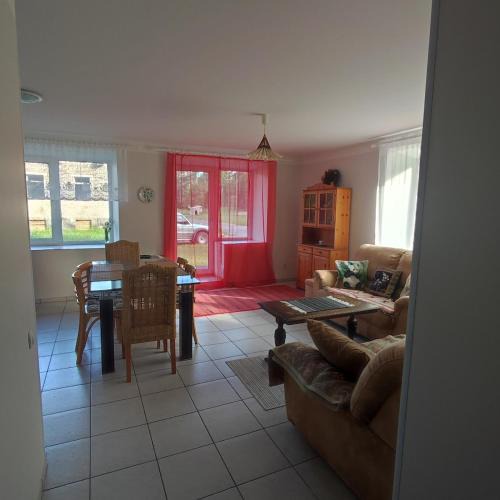 Suuresadama Apartment | Vormsi Ohvitseride Maja korter nr 3