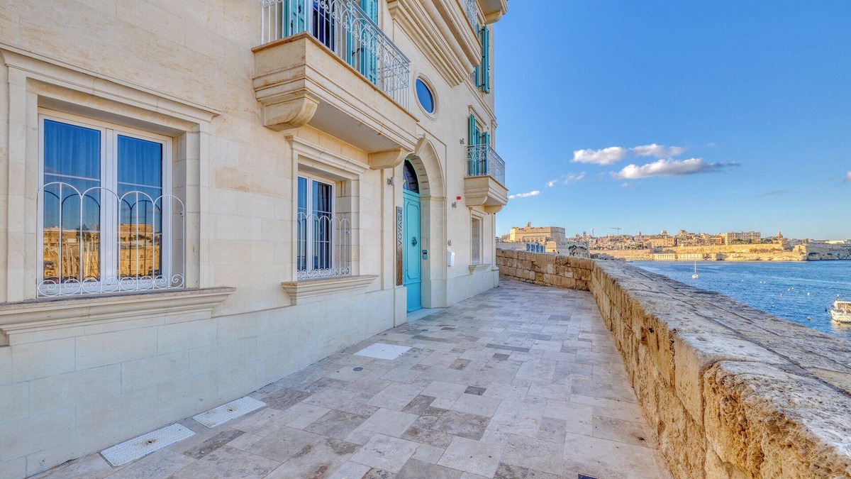Birgu House | Voyage. Your journey begins.
