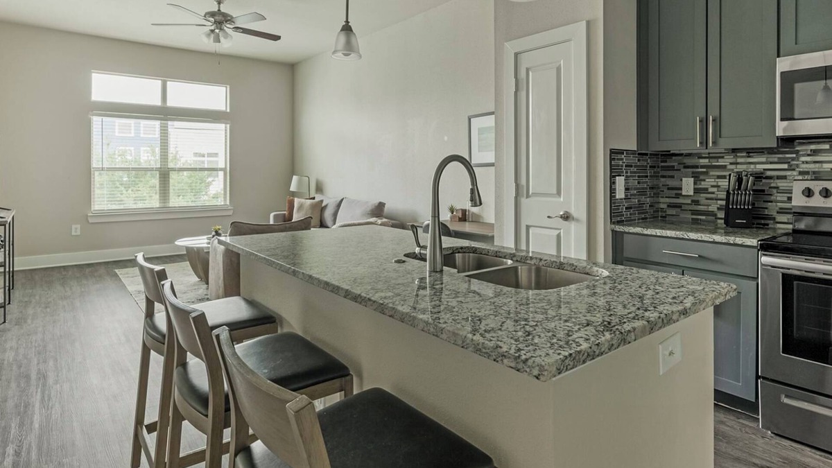 Nassau Bay Apartment | Voyager 1BD 9 - One Bedroom Apartment, Sleeps 2