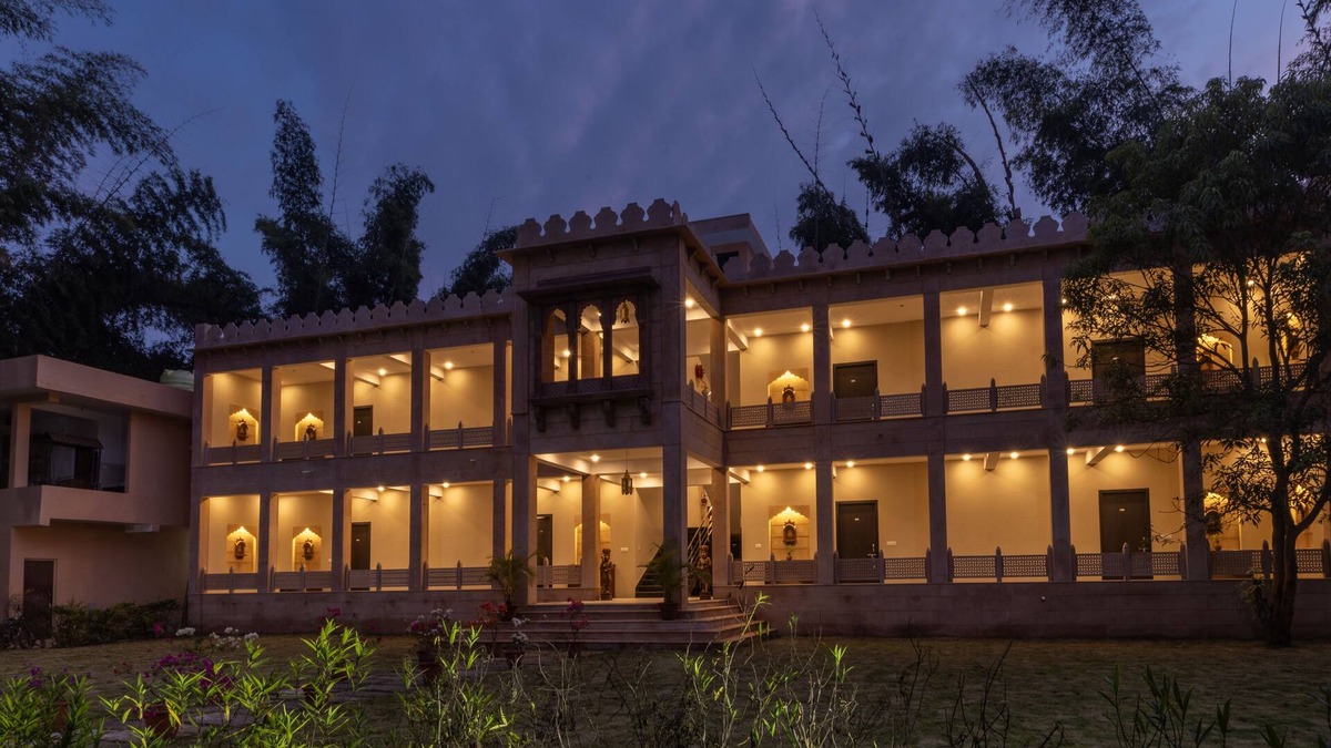 Avarghani Hotel | Vraksh Resort