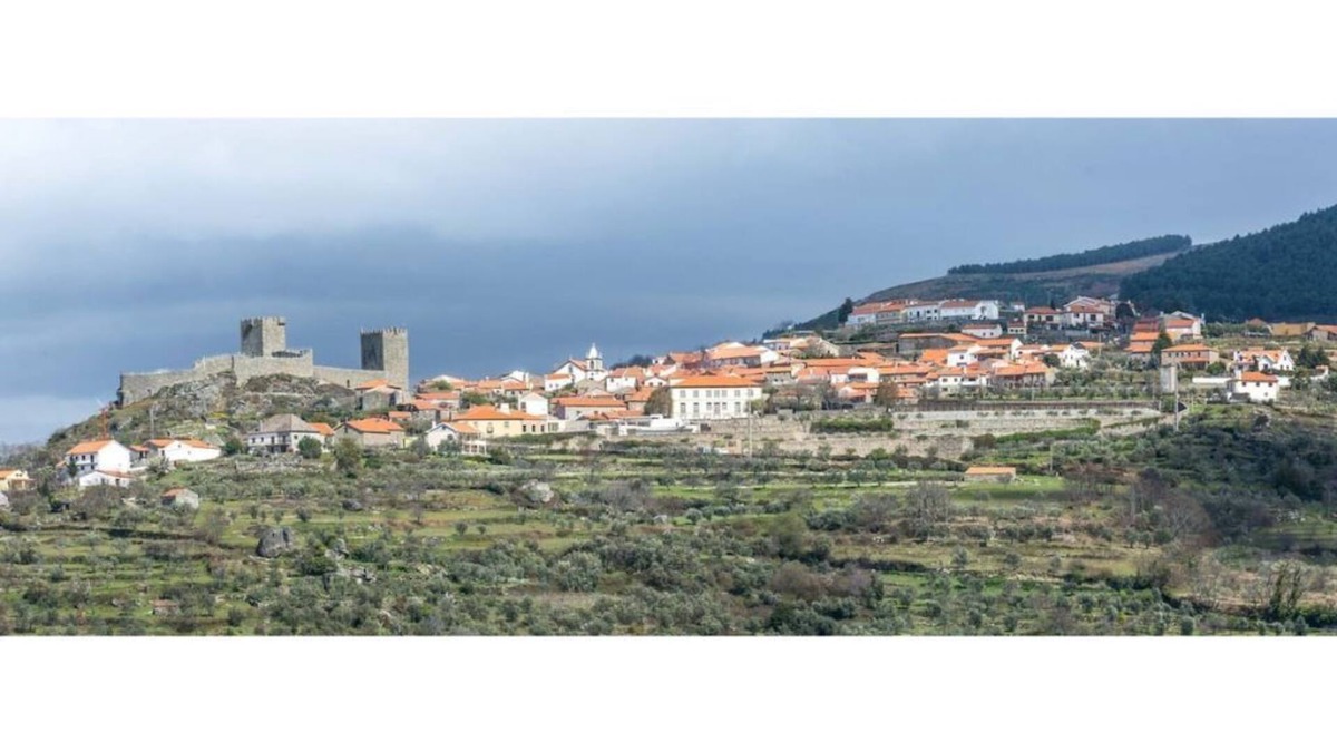 Linhares House | Vrbo Property