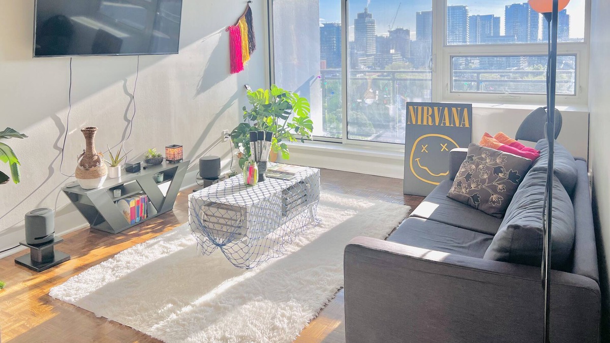 Cabbagetown South Apartment | Vrbo Property