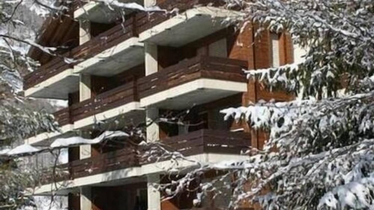 Taesch Apartment | Vrbo Property