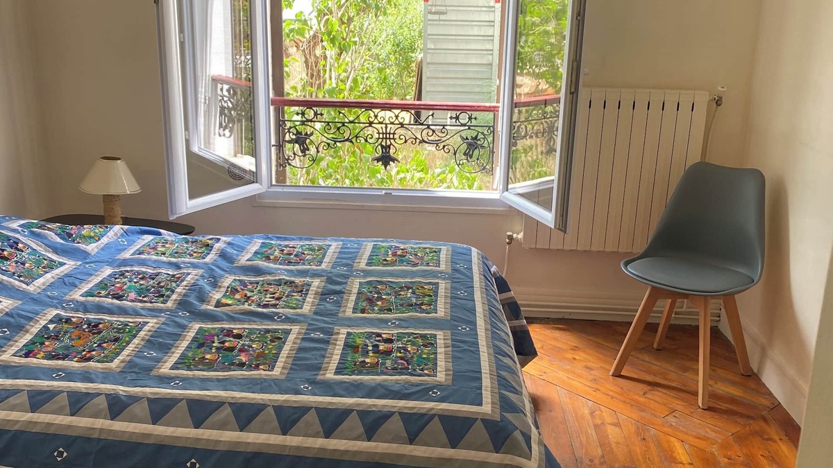 Maisons-Laffitte Apartment | Vrbo Property