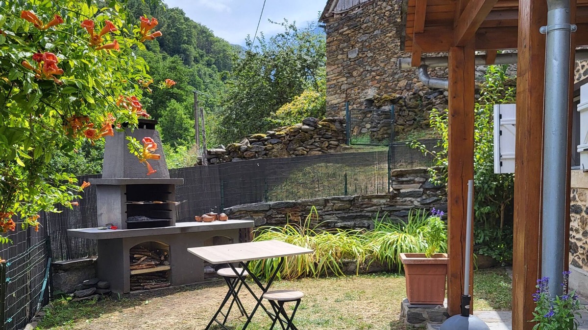 Sentein House | Vrbo Property