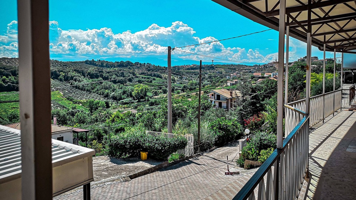 Ripa Teatina Bed & Breakfast | Vrbo Property