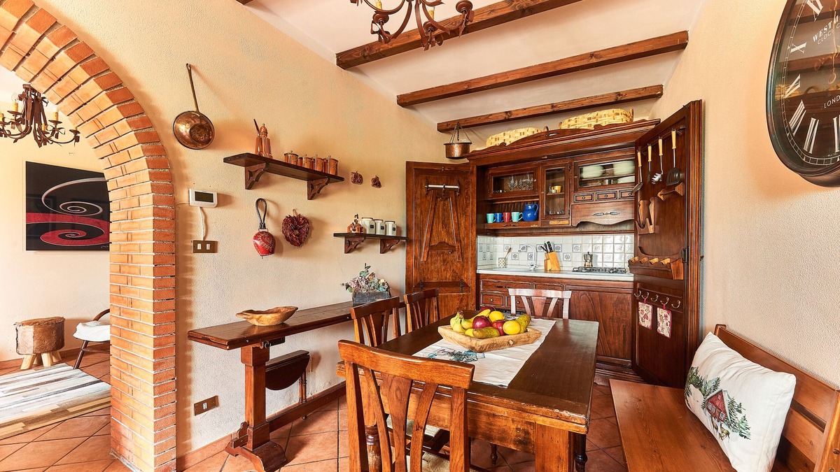 Rivisondoli Apartment | Vrbo Property