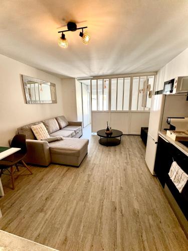 Roissy-en-Brie Apartment | vshome logement cosy 5min gare RER entre Disneyland et Paris