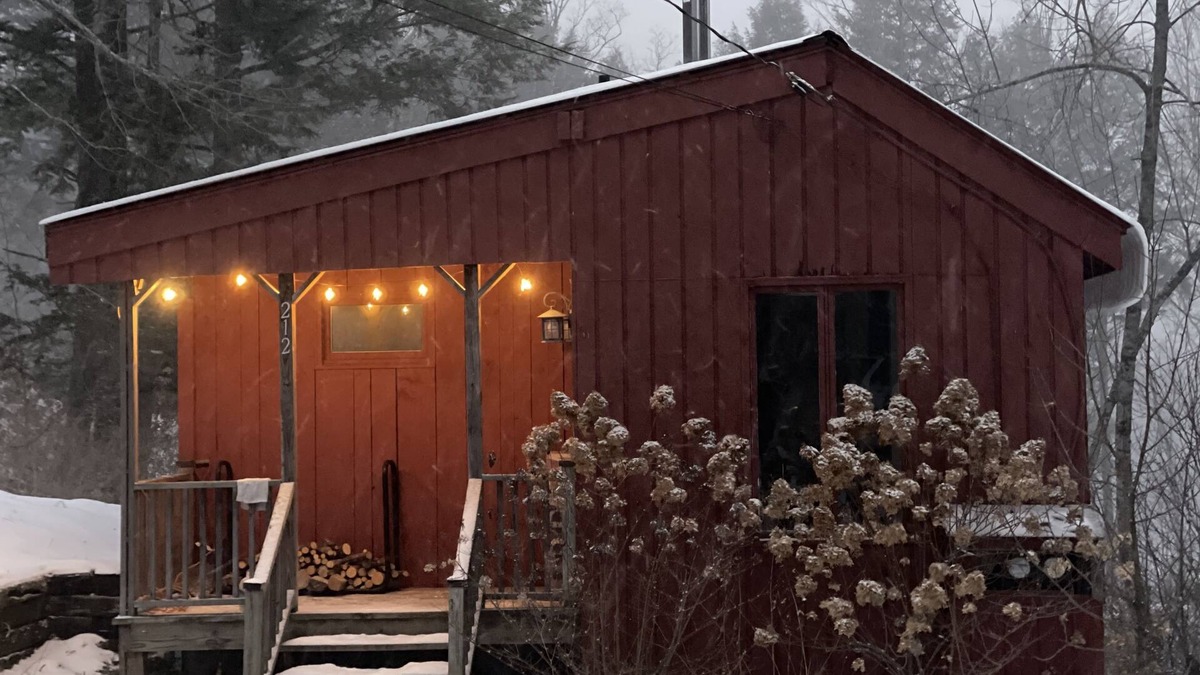 Londonderry Cabin | VT Cabin overlooking the West River and Village
