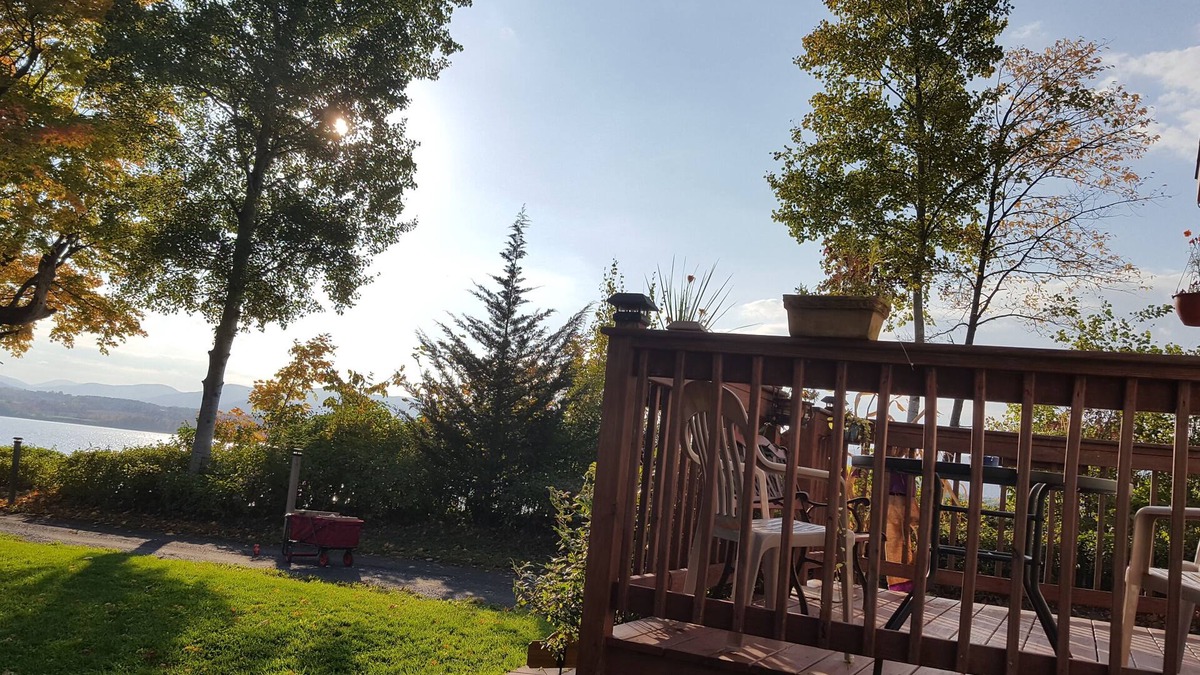 Moriah Center Cottage | VT VACATION PARADISE - Lake Champlain Perfect 4 LG GROUPS/3 cottages Available!