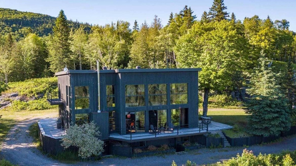 Saint Donat Ski Chalet | Vue panoramique, spa, moderne.