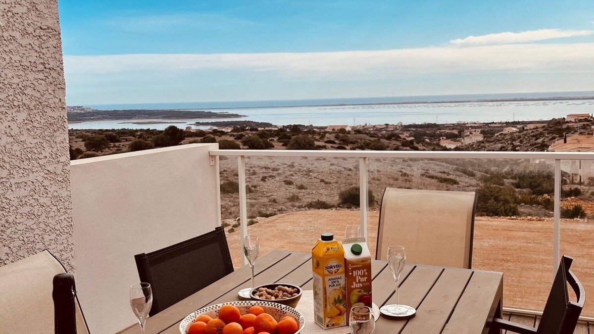 Fitou House | Vue mer Panoramique, Calme. Piscine Chauffée, mer et Plage à 10 Min. 8 Personnes