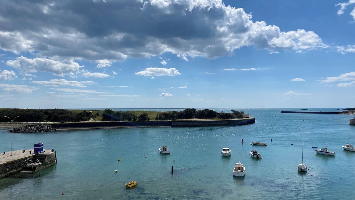 Saint-Gilles-Croix-de-Vie Apartment | Vue sur L'entrée du Port