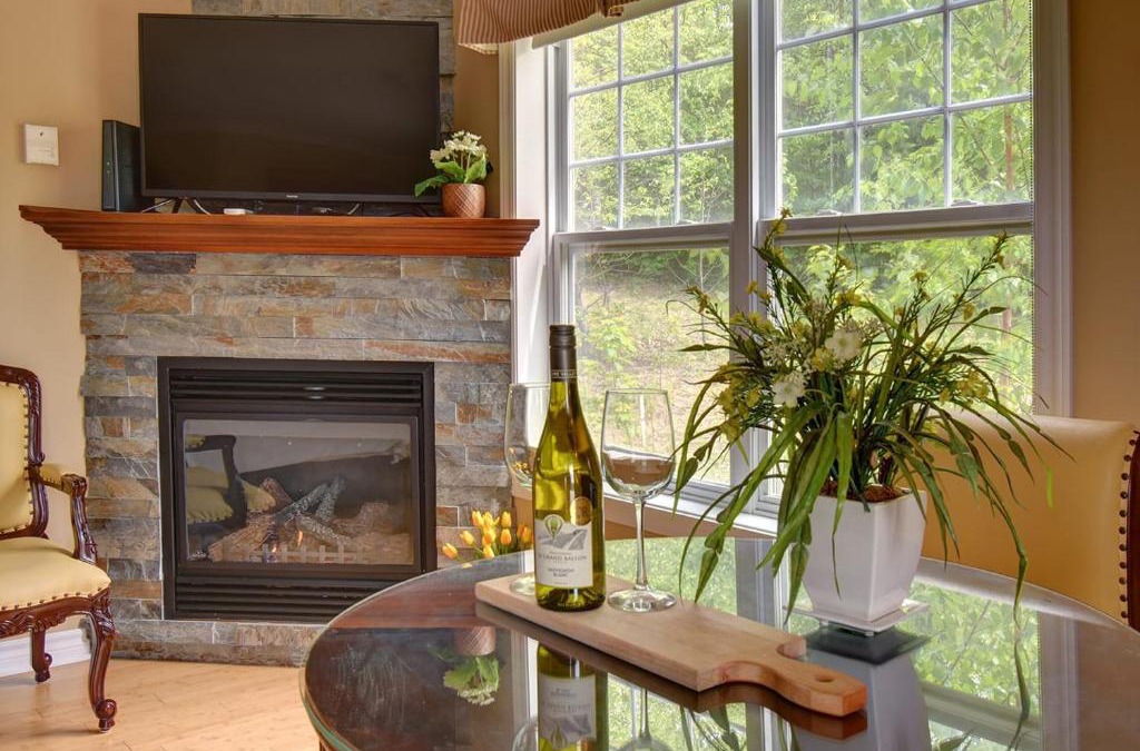 Piedmont House | Vue sur la montagne au cœur de St-Sauveur - studio