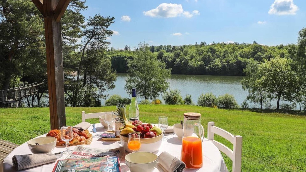 Meyrignac-l'Eglise Ski Chalet | Vue sur lac | Chalet 4/6p + Accès saune & piscine