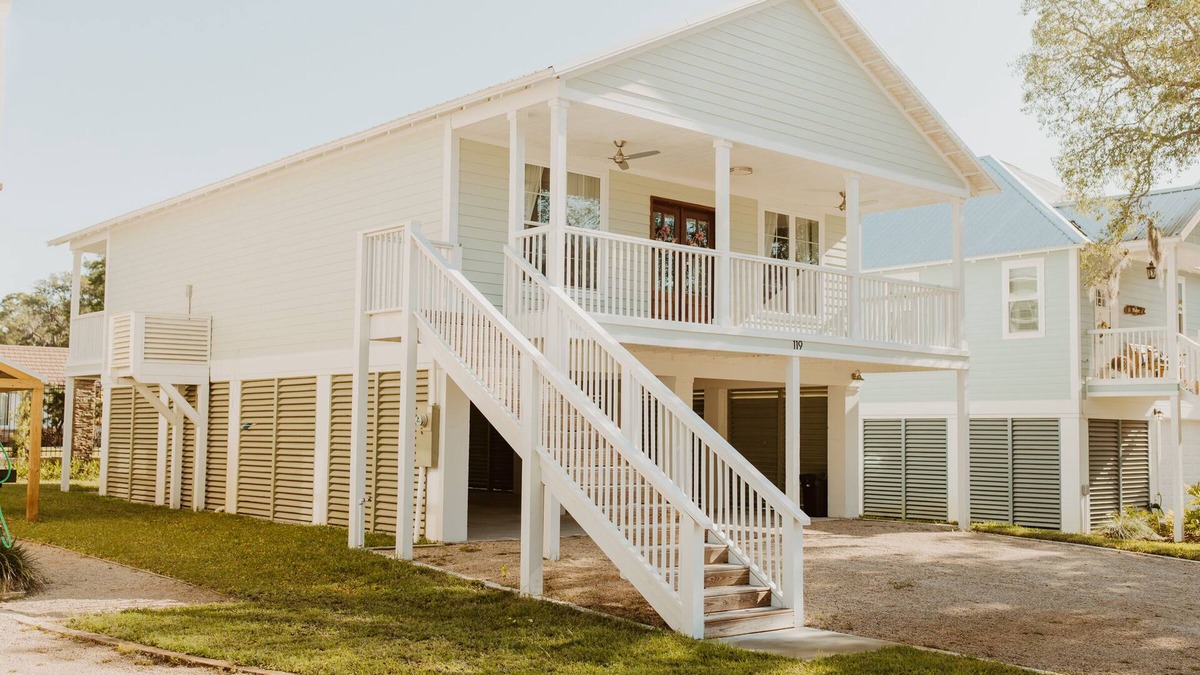 Steinhatchee House | VV’s Villa Steinhatchee Landing Resort- Dog Friendly