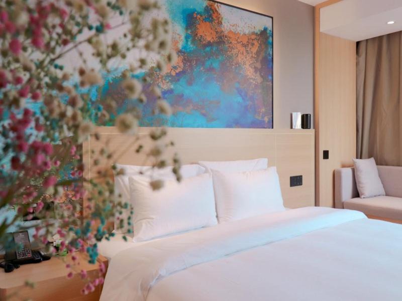 Yingdong District Hotel | VX Hotel Fuyang Railway Station East Beijing Road