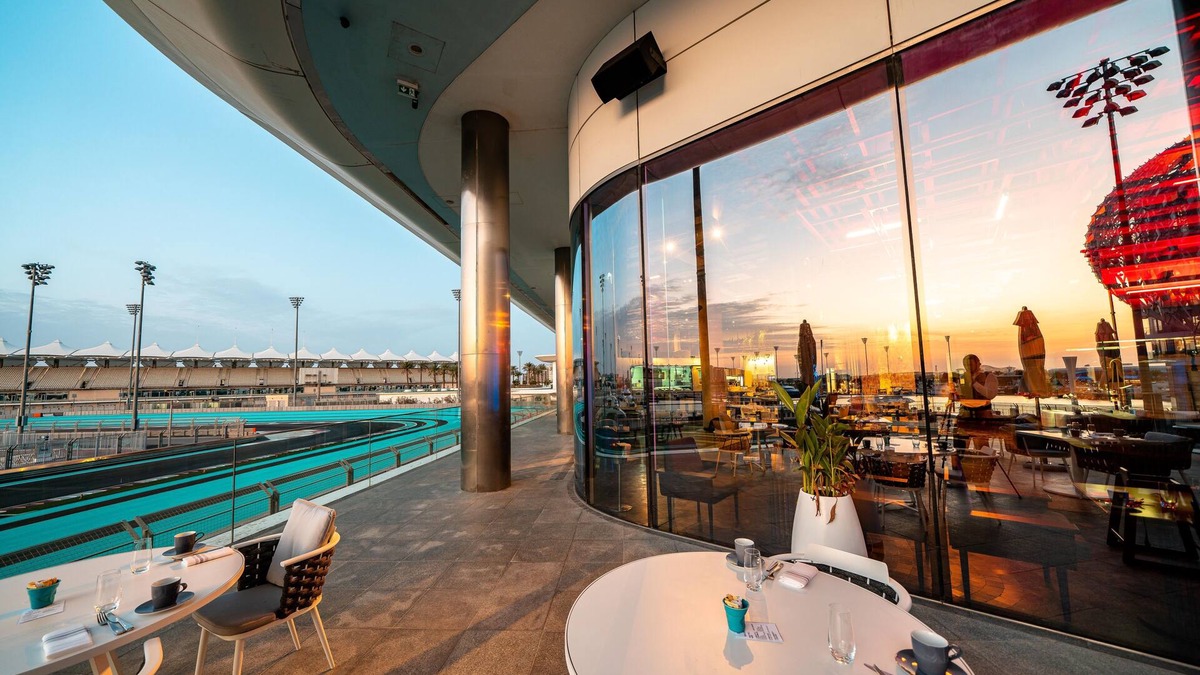 Abu Dhabi Hotel | W Abu Dhabi - Yas Island