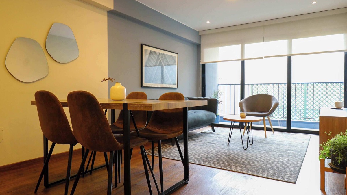 Armendariz Apartment | w* | Spotless 2BR with Balcony in Miraflores