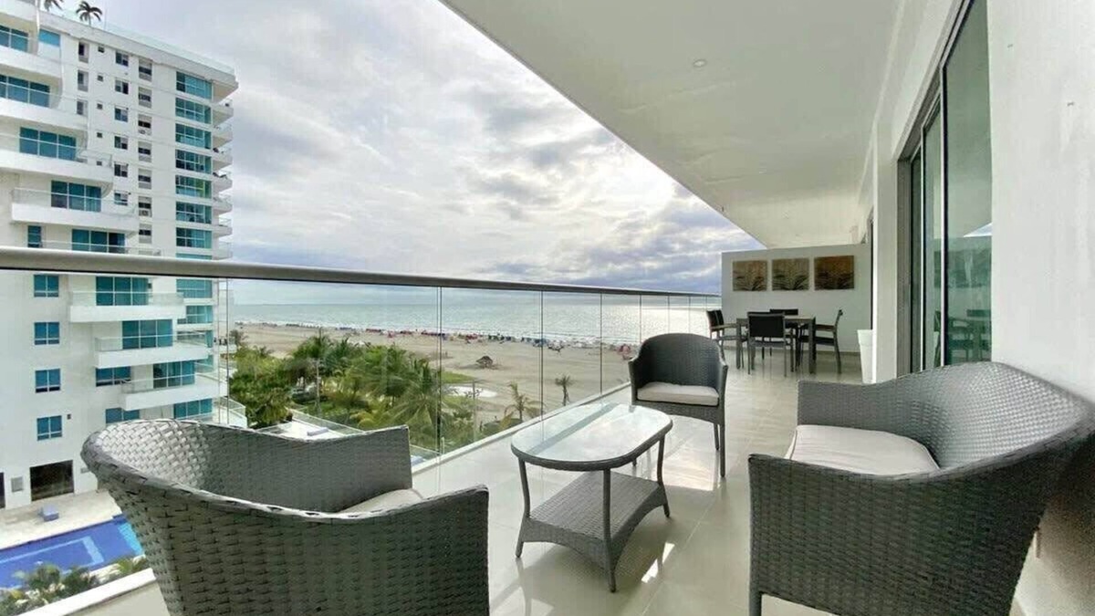 Santa Ana Apartment | w* | Stunning 2BR w/pool n AC in Sunny Cartagena
