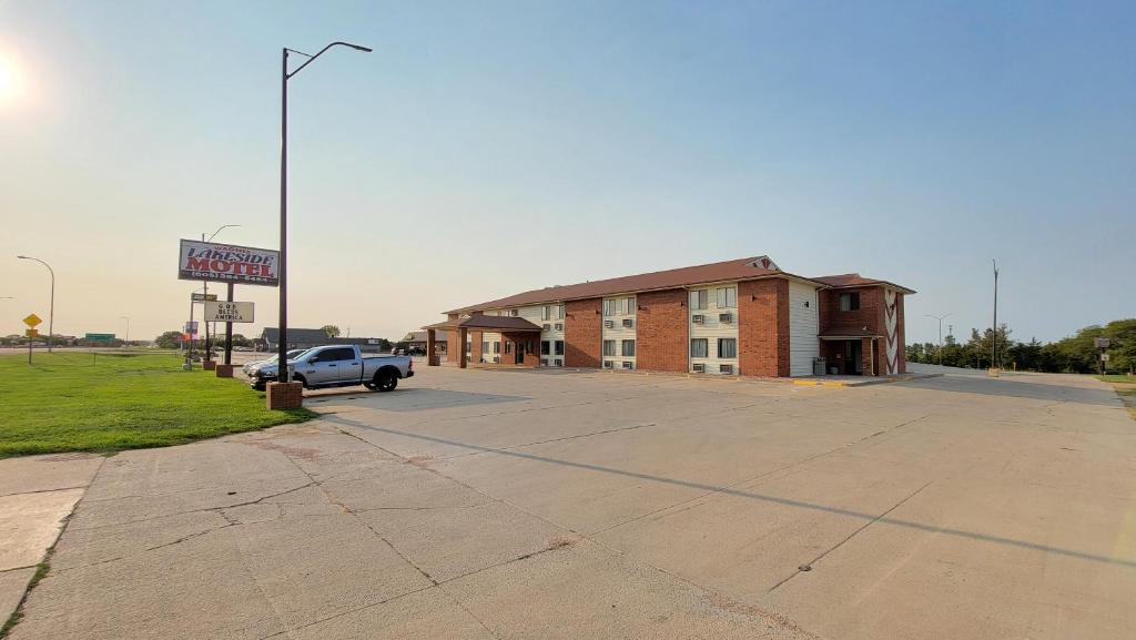 Wagner Hotel | Wagner Lakeside Motel