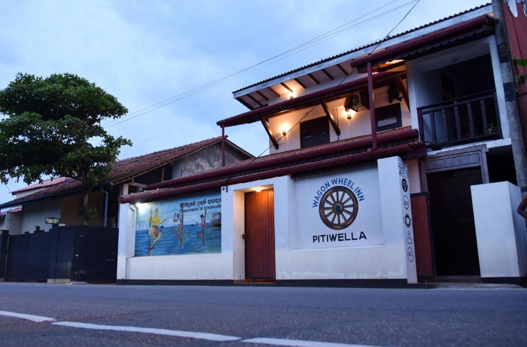 Boossa Hotel | Wagon Wheel Inn