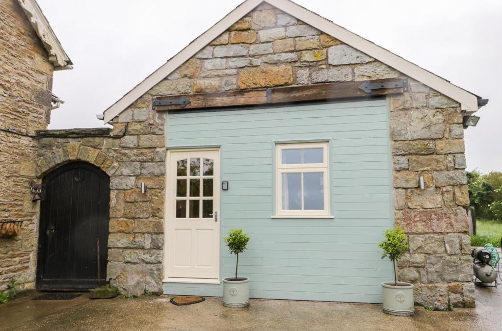 Scarborough House | Wagtail Nest, Northfield Cottage