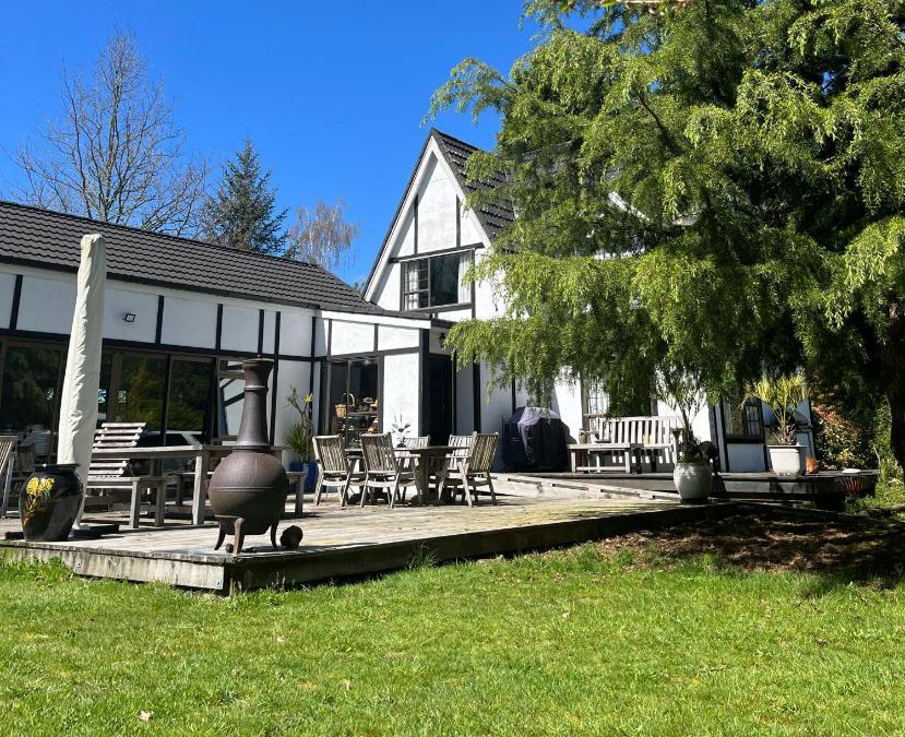 Broadlands Forest House | Waiara Riverside Home