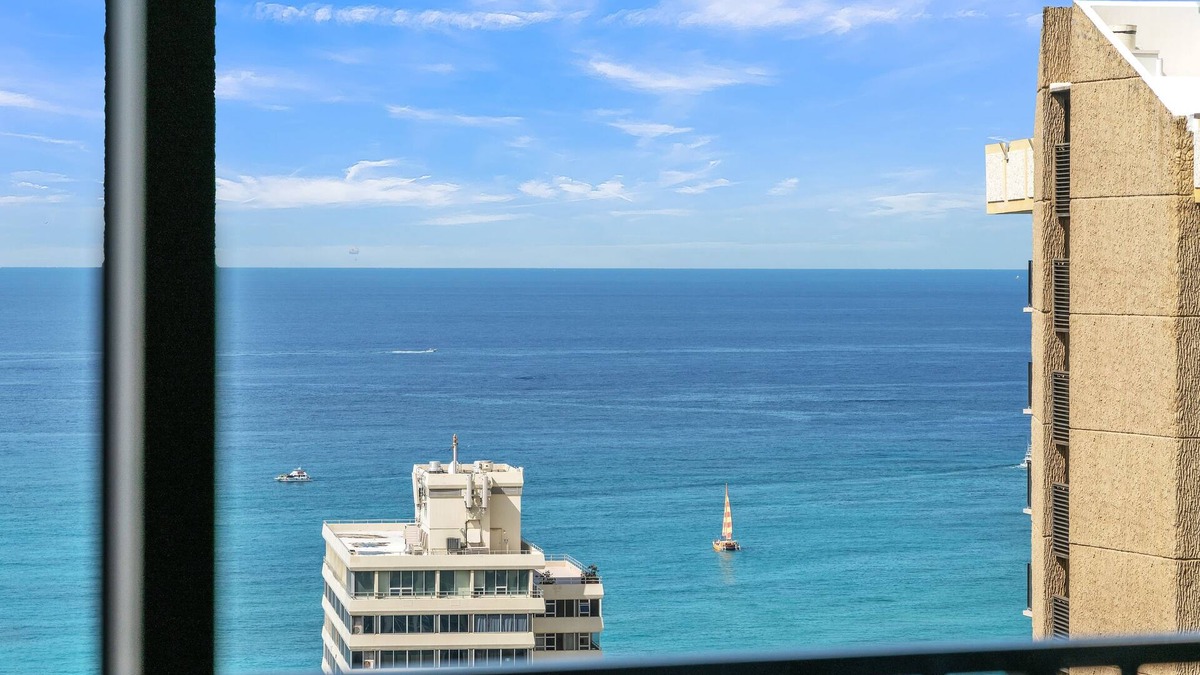 Waikiki Condo | Waikiki Banyan Condo With Panoramic 37th Floor Ocean Views by Koko Resort Vacation Rentals