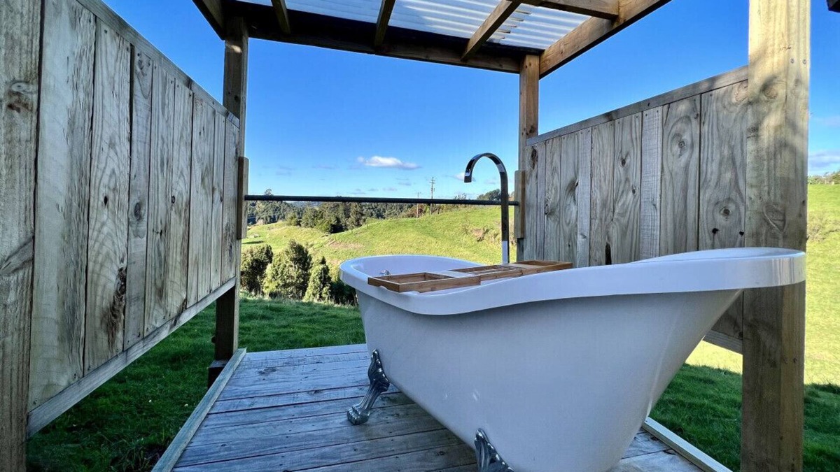 Nukuhou House | Wainui Valley Rural Retreat - Tui
